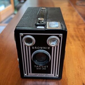 Kodak Brownie Target Six-20 Black with Silver Accents